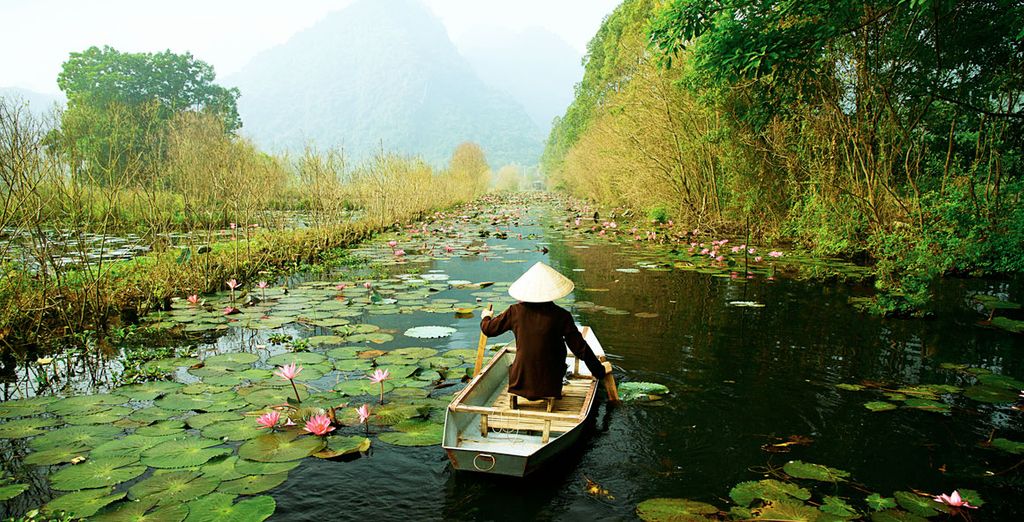 Throughout Vietnam Private Tour 4*