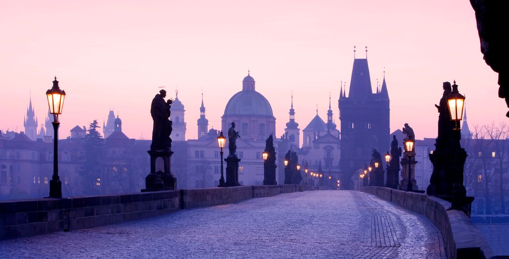 Prague Travel Guide - Charles Bridge