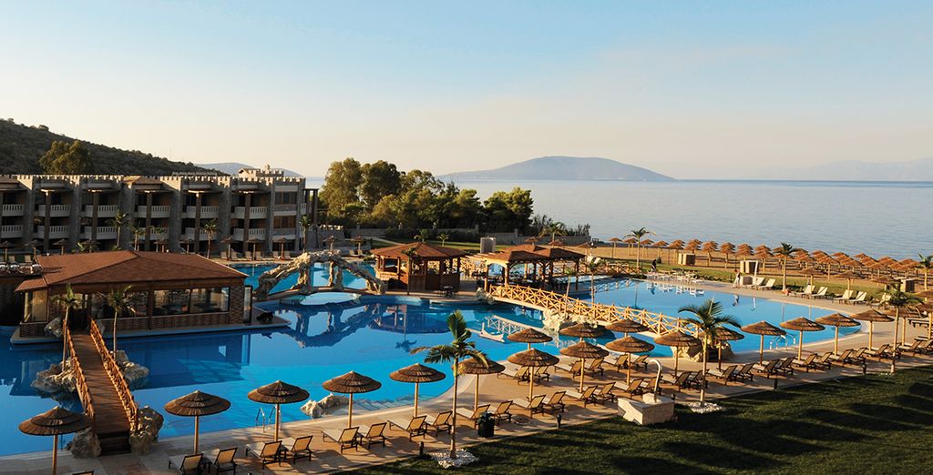 Adults only holidays in Greece, Adults only hotels in Greece, Travel finder Voyage Privé