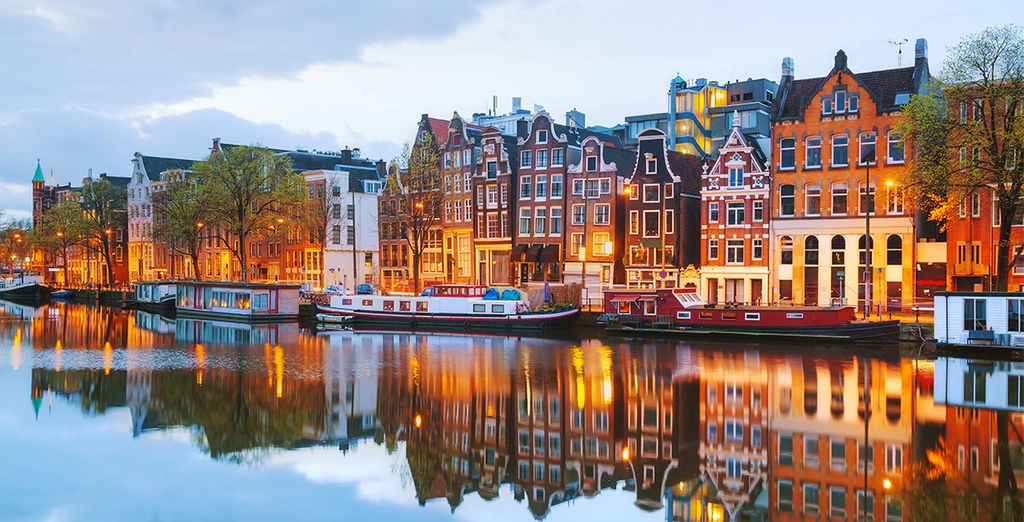 Find the perfect hotel in Amsterdam