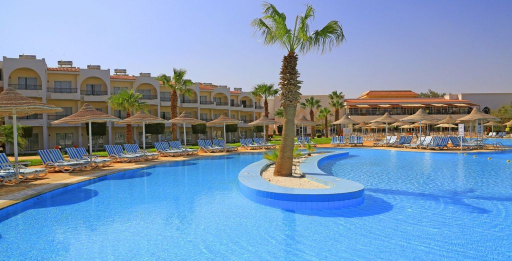 LABRANDA Club Makadi 4* with Optional Nile Cruise - Hurghada - Up to ...
