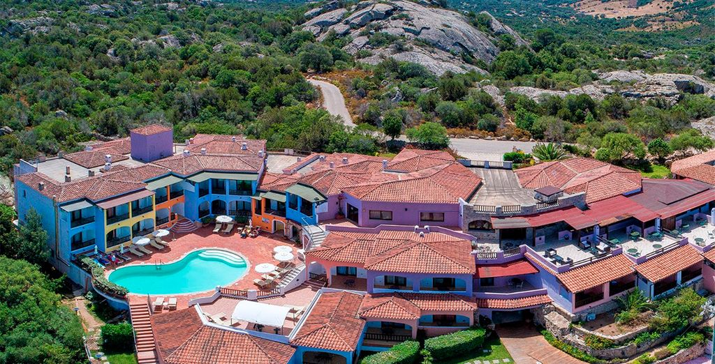 Hotel Club Li Graniti 4* - Baja Sardinia - Up to -70% | Voyage Privé