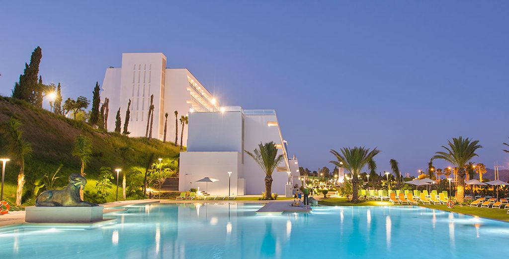 Grand Luxor Hotel All Suites 5* - best five stars hotel in Benidorm