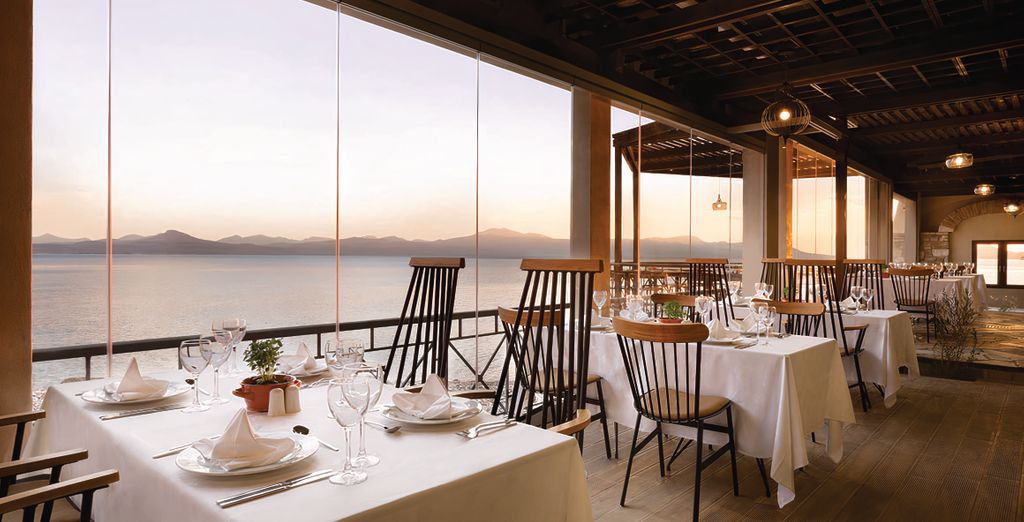 Wyndham Loutraki Poseidon Resort 5*