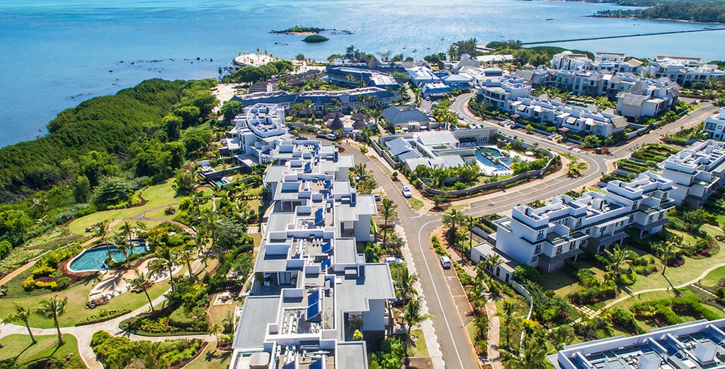 Azuri Residences & Villas by Life in Blue 