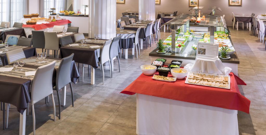 Hotel Acqua Salou 4*