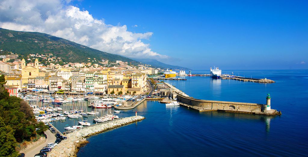 Crociera sul Catlante 600 tra le bellezze del Sud