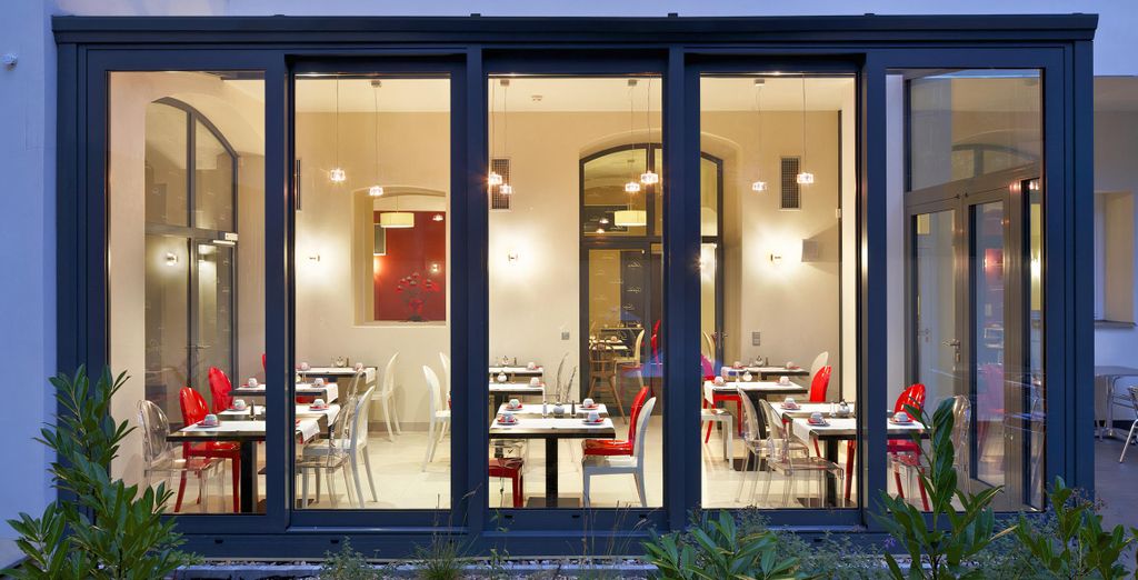 Red & Blue Design Hotel Prague 4*