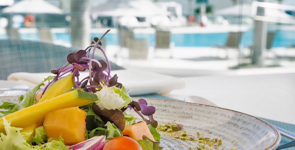 Hotel Lava Beach 5*