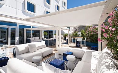 Hotel Golden Tulip Marseille Euromed 4*