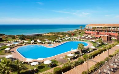Ilunion Calas de Conil 4*