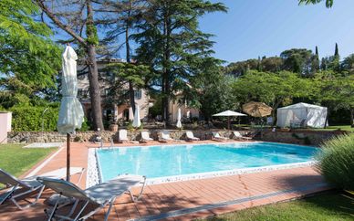 Villa La Grotta 4*