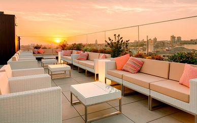 Hotel Premium Porto Downtown 4*