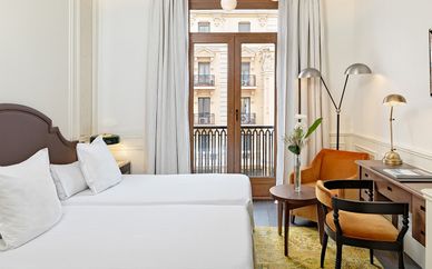 H10 Villa de la Reina 4*