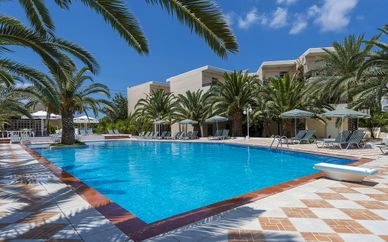 Cavo Seaside Luxury Suites