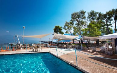 Hôtel and Resort Le Axidie 4*