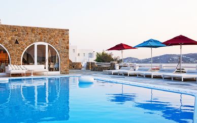 Kouros Hôtel et Suites 5*