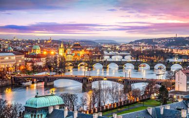 Design Hôtel Neruda 4* et croisière sur la Vltava