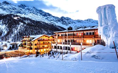 Paradies Pure Mountain Resort 4*
