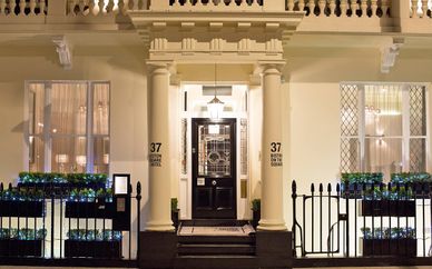 Eccleston Square Hotel 4*