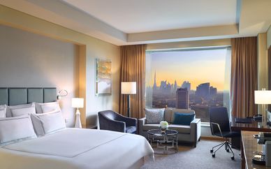 Swissotel Al Ghurair 5*