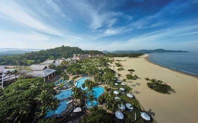 Shangri-La Hotel Singapore & Shangri-La Rasa Ria Resort 5*