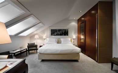 Una Hotel Cusani 4*