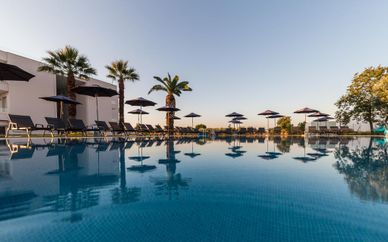 Mythic Hotel 4*