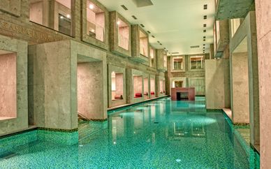 Rimski Dvor 4*