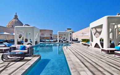 V Hotel, Curio Collection by Hilton