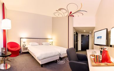 Park Inn by Radisson Brussels Midi 3*