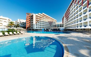 Be Live Family Palmeiras Village 4*