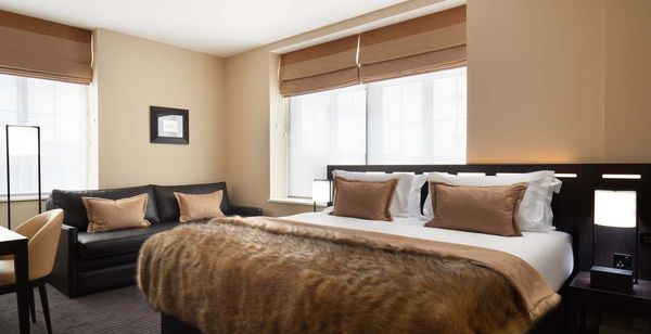 The Nadler Victoria 4*