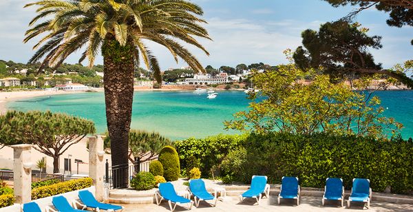 ILUNION Caleta Park 4*