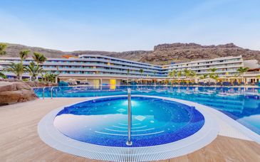 Radisson Blu Resort & Spa Gran Canaria Mogan 5*