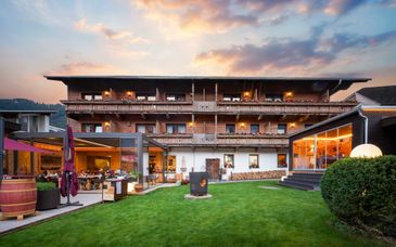 Hotel Alpenstolz