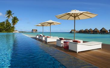 Adults only: Mercure Maldives Kooddoo Resort 4* 