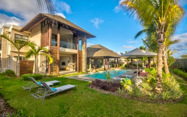 Mythic Suites & Villas