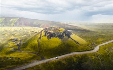 Autotour: Heiße Quellen und arktische Routen