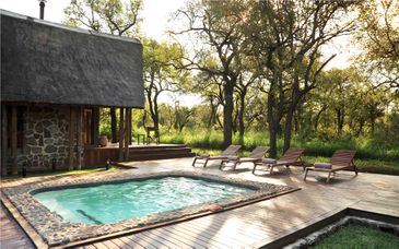 Black Rhino Game Lodge + 1 Nacht im Peermont Mondior