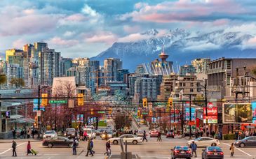 Sheraton Vancouver Guildford 4* & Raven Inn Whitehorse 4*