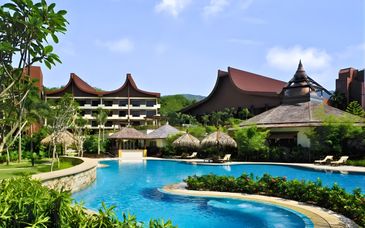 Duo: InterContinental Kuala Lumpur by IHG 5* & Shangri-La Rasa Sayang 4* con extensión opcional a Singapur