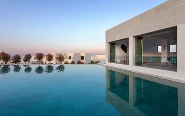 Hotel NOŪS Santorini 5*