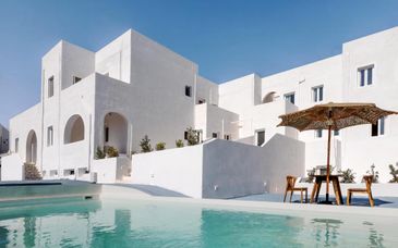 Voca Hotel & Suites 4*