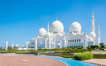 Descubre Abu Dhabi con estancia en Park Rotana 5*