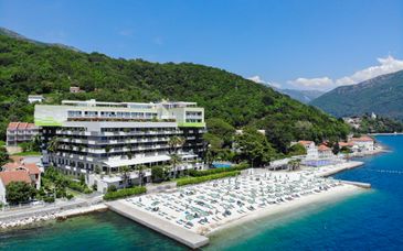 Estancia en Carine Park 4* o Carine Delfin 4*