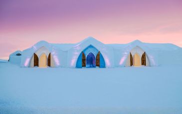 Circuit en liberté : Expérience à l'Hôtel de Glace et extension possible à Toronto