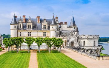 Découverte des châteaux de la Loire : Hôtel La Maison Rabelais et séjour possible à l'Hôtel & Spa Napoléon Fontainebleau