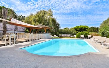 Hôtel Bartaccia 4* avec vols ou ferries 