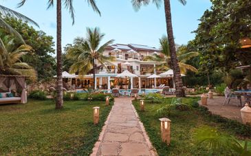 Soroi Blue 5* avec séjour possible aux Soroi Lions Bluff Lodge 5* et Soroi Amboseli 5* 